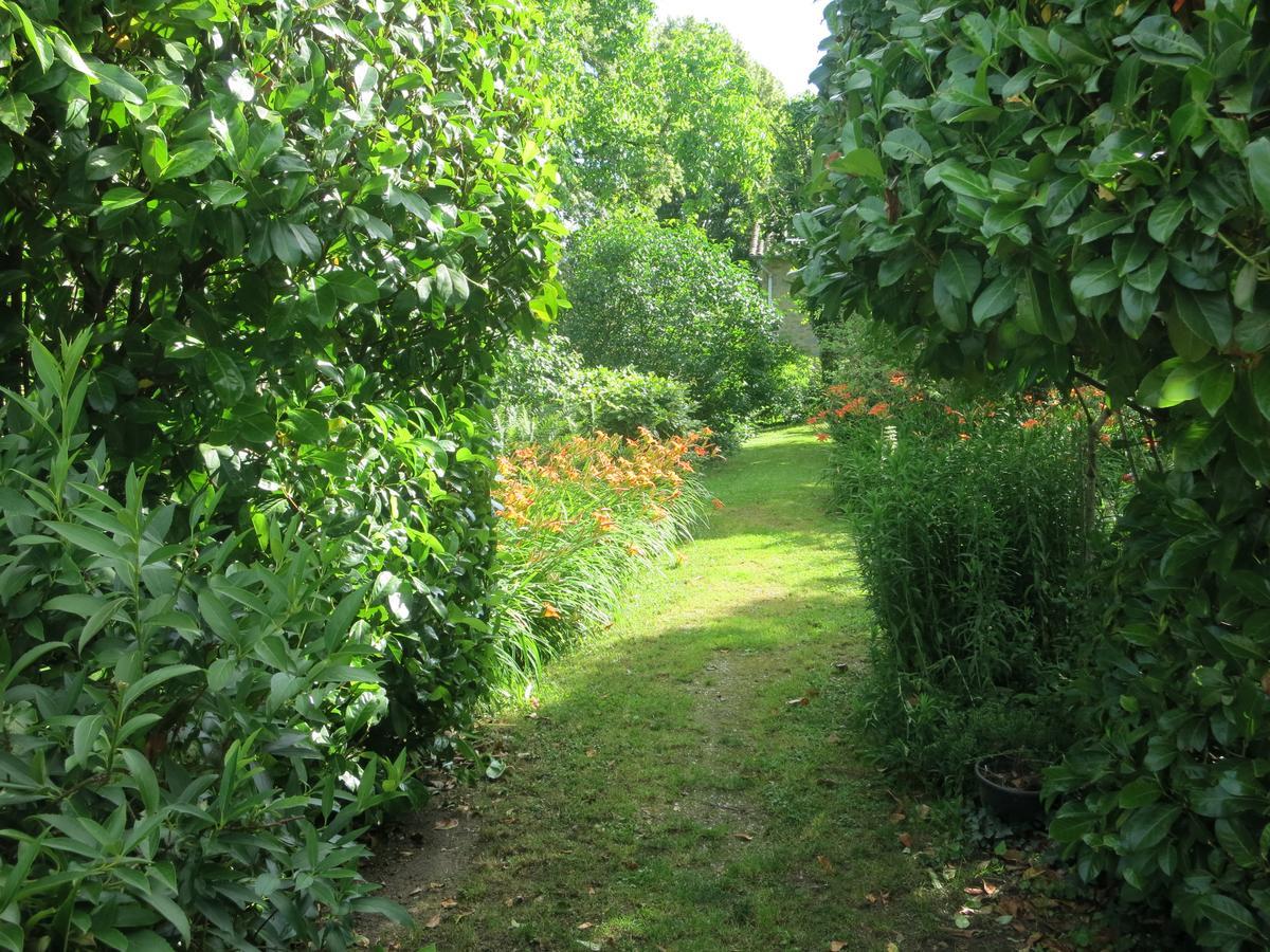 Les Jardins De Lily 호텔 Saint-Léonard-de-Noblat 외부 사진