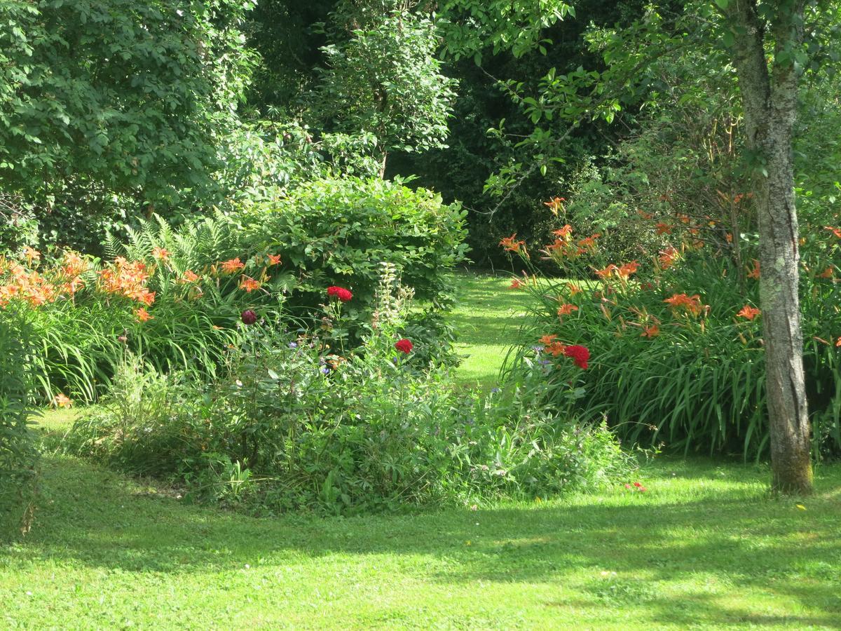 Les Jardins De Lily 호텔 Saint-Léonard-de-Noblat 외부 사진